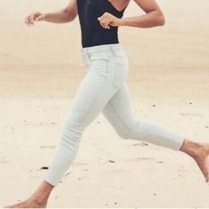 Athleta Sculptek Skinny Crop Glacier Crop Jeans Size 2 Petite.